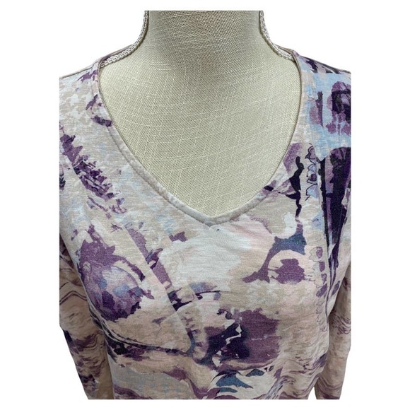 Chico's Long Sleeved Top Shirt Blouse White w/ Purple Splatter Pattern Sz 2 - Picture 3 of 6